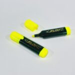 قلم موضح هايلايتر فسفوري زاهي من Firefly