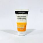 غسول الوجة لإزالة الرؤوس السوداء من Neutrogena