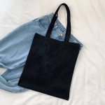 حقيبة توت باق لون أسود للكلية والمعلمات مقاس 39*35 سم