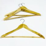 علاقة ملابس خشبية فاخرة 3 قطع