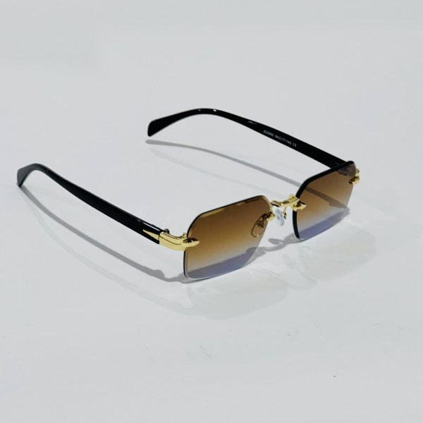 نظارة شمسية نسائية مع حافظة حماية