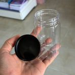 ⁦علبة بلاستيك 320 مل متعددة الاستعمالات غطاء بلاستيك أسود pet1⁩ - الصورة ⁦2⁩