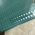 ⁦حصيرة قص احترافية لأصحاب المشاريع والحرف اليدوية - مقاس A3⁩ - الصورة ⁦2⁩