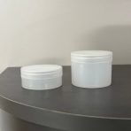 ⁦علبة كوزماتيك ومواد تجميل ضبابية مع اسفنج مانع التسرب ودخول الهواء 25 & 50 جرام⁩ - الصورة ⁦5⁩